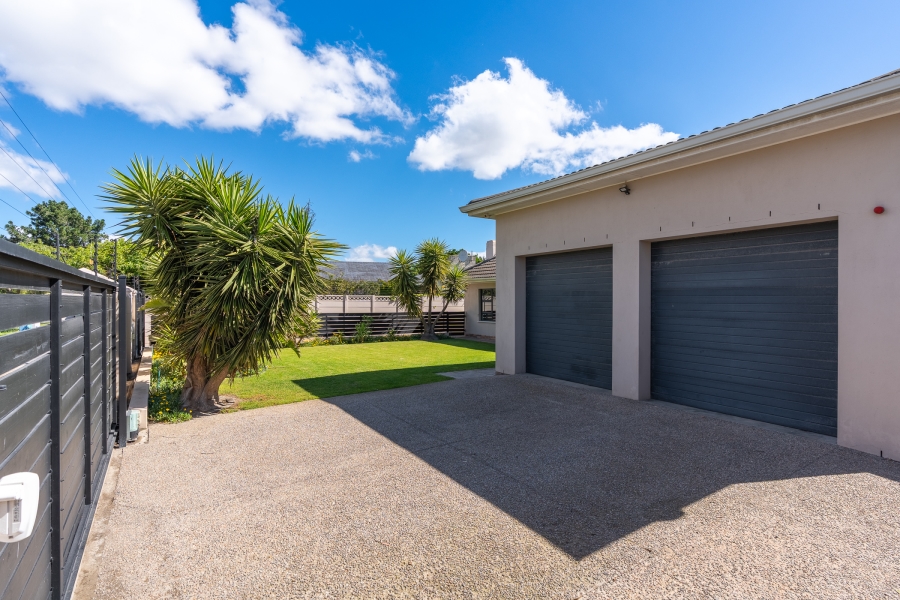 4 Bedroom Property for Sale in Pinelands Western Cape